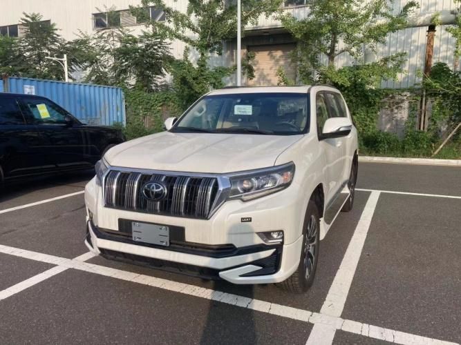 2023款中东丰田霸道2800TX柴油即将现车